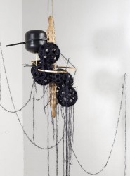 Karin van Dam. Travelling Cities, 2011, mixed media, 60x30x30 cm