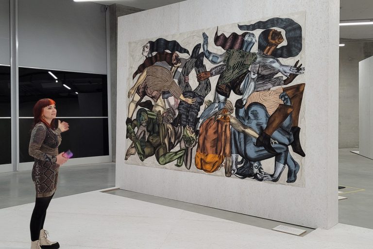 Susanna Inglada, The City II, 2023, charcoal, acrylic, pastel on coloured paper, 245 x 350 cm